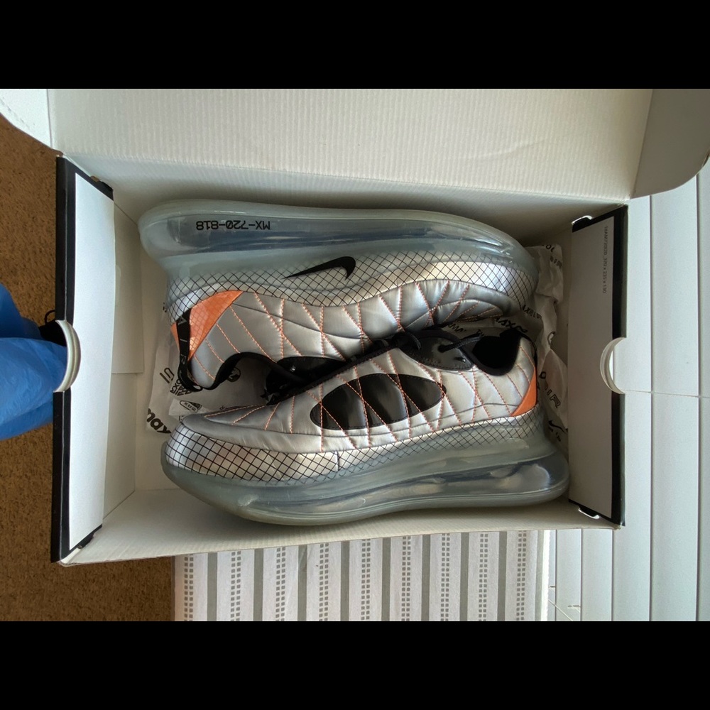 Nike 720